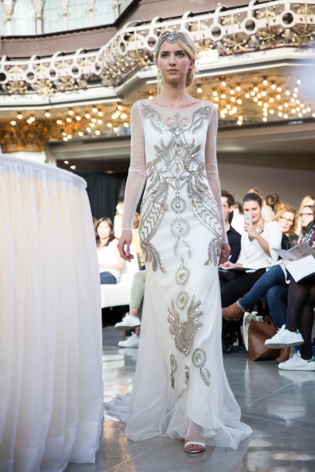 printemps mariage robe de mariee 2016 zankyou (42) Rue de Seine Jasmine Rebecca Loutre