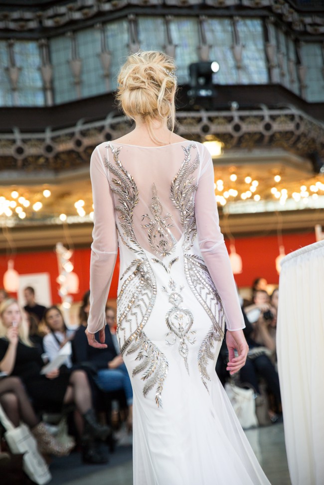 printemps mariage robe de mariée 2016 zankyou (44) Rue de Seine Back Dos